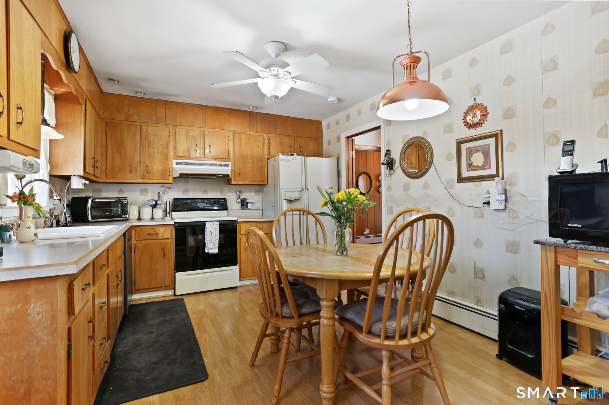 97 Greenbrier Road Trumbull, CT 06611 - Photo 18 of 45