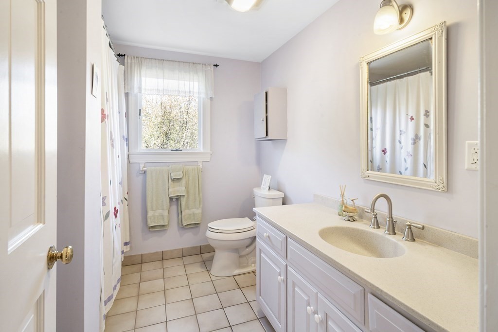 386 Commonwealth Road Wayland, MA 01778 - Photo 17 of 22 Gallery Image 17