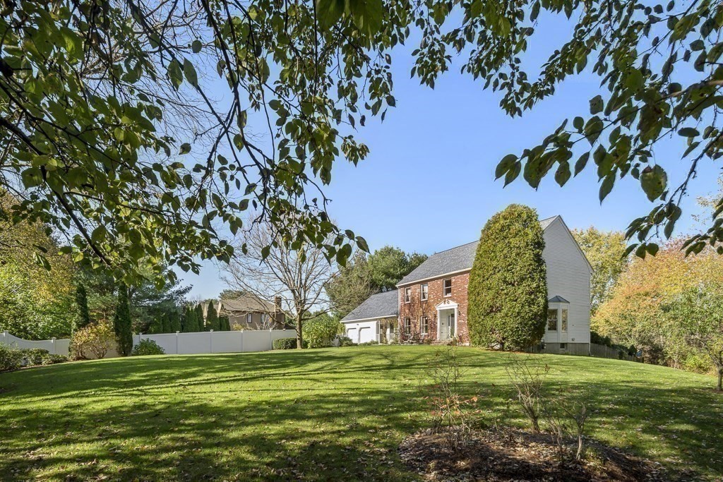 386 Commonwealth Road Wayland, MA 01778 - Photo 20 of 22 Gallery Image 20