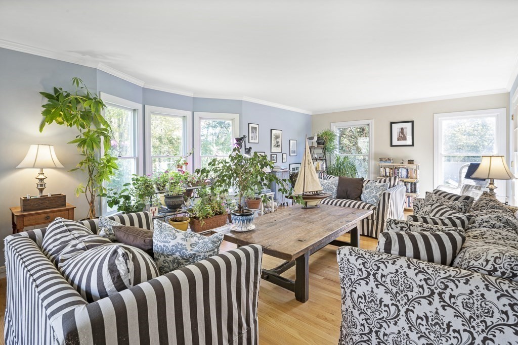 386 Commonwealth Road Wayland, MA 01778 - Photo 6 of 22 Gallery Image 6