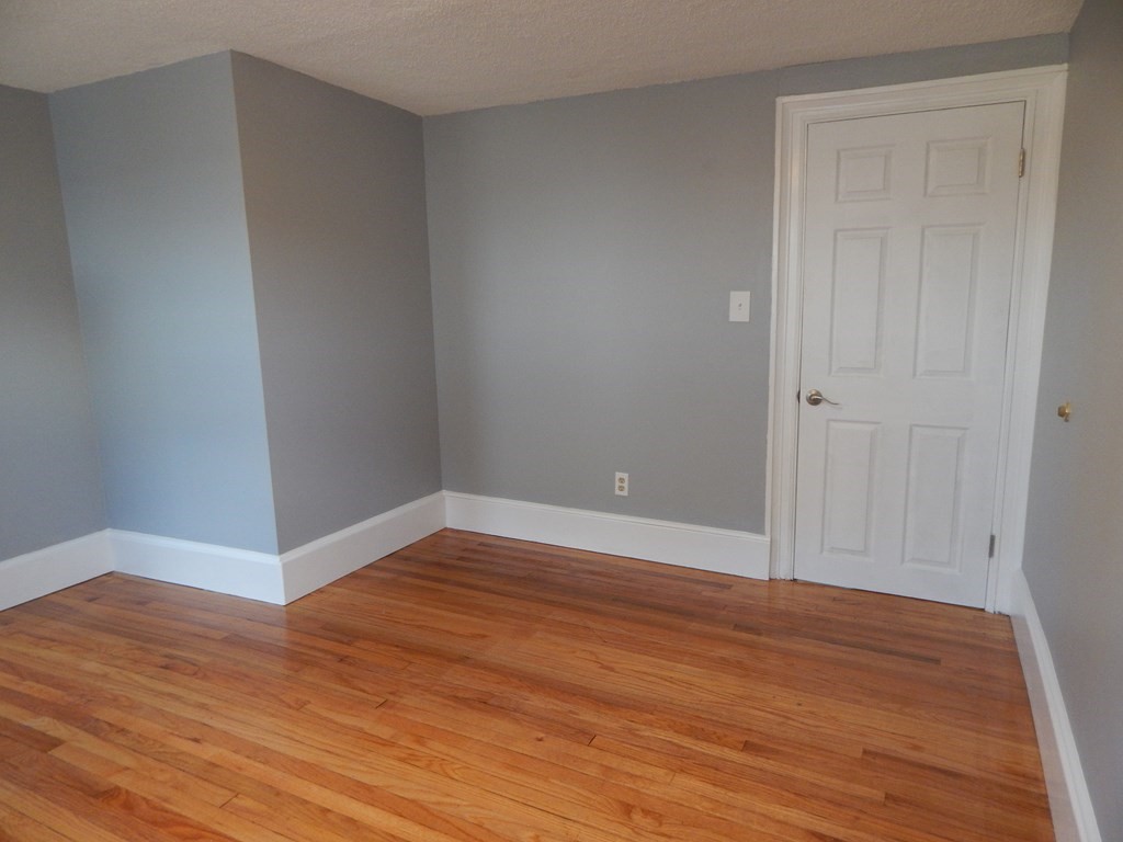 12 Spring Street Chicopee, MA 01013 - Photo 8 of 35 Gallery Image 8