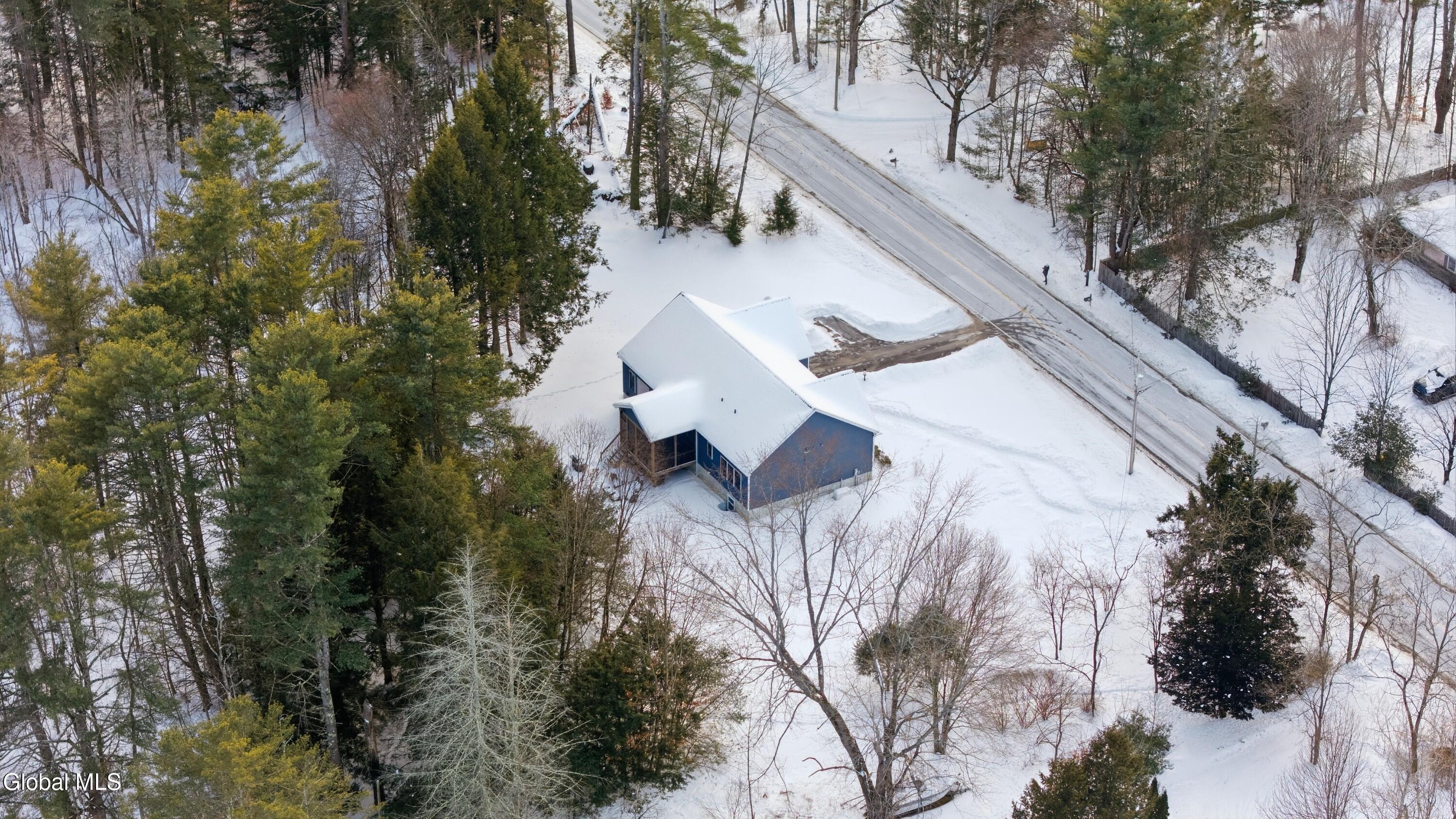 24 Grange Road Greenfield, NY 12833 - Photo 4 of 39 photo_004