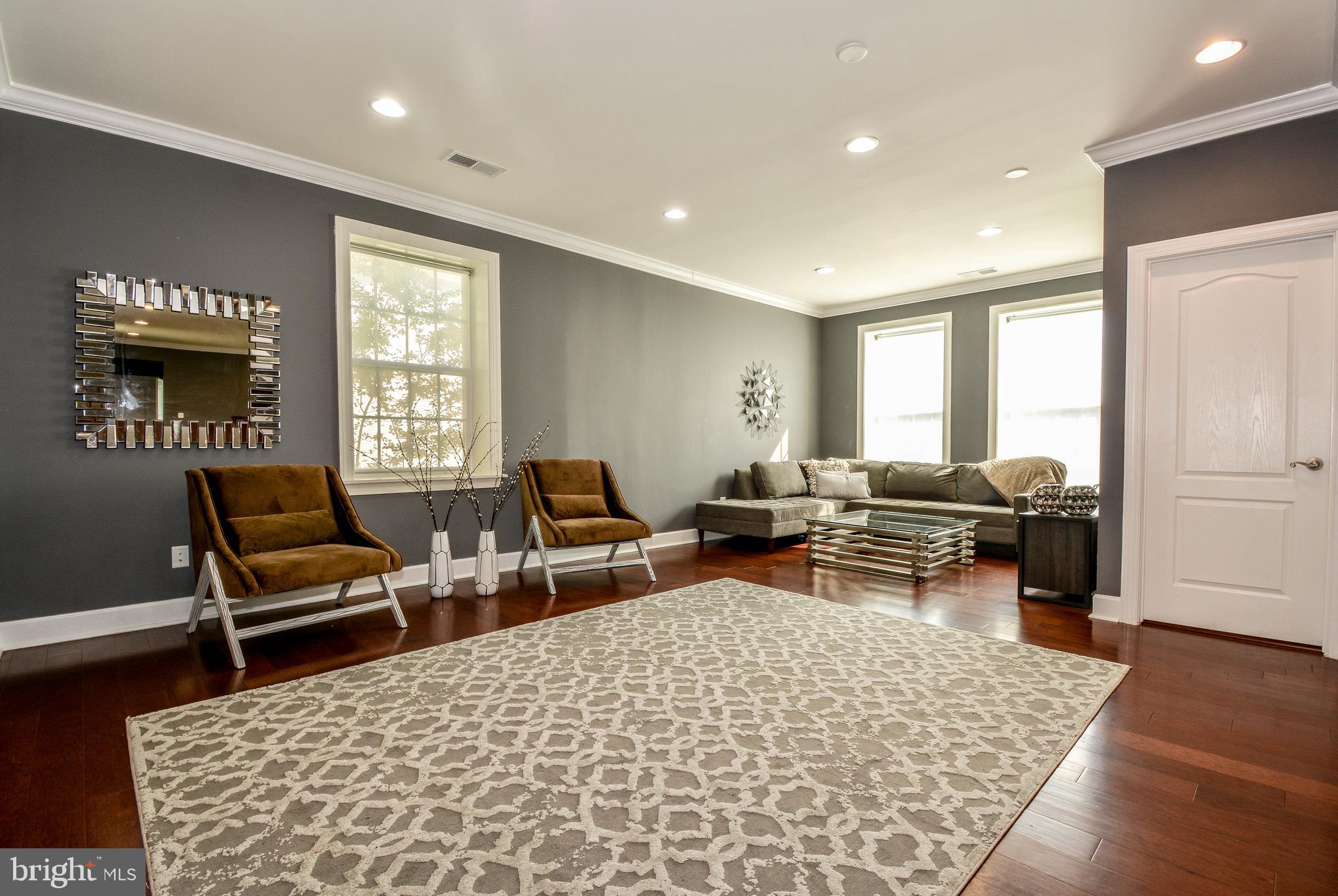 5219 Dalton Road Springfield, VA 22151 - Photo 20 of 46 Living area