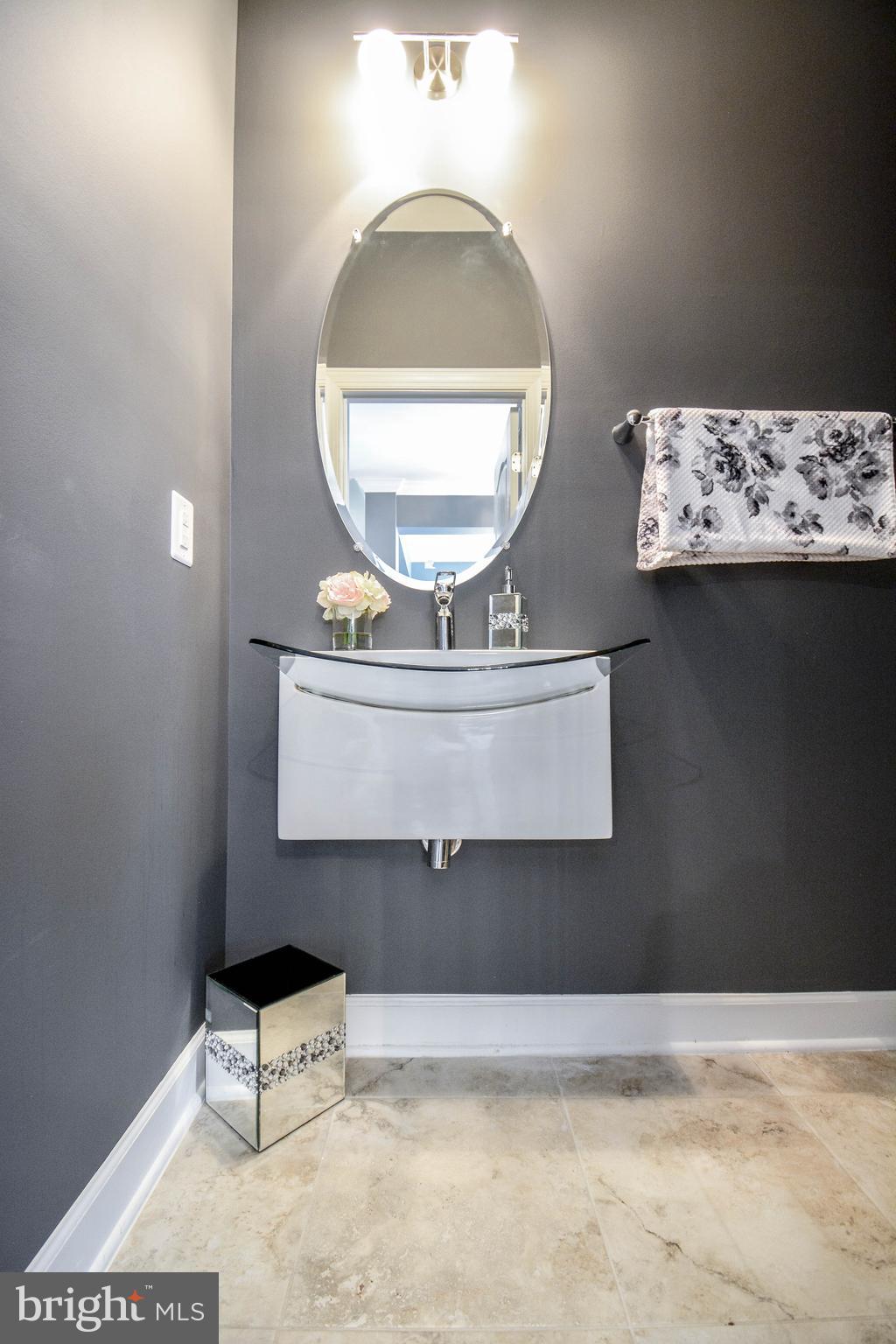 5219 Dalton Road Springfield, VA 22151 - Photo 24 of 46 Main level 1/2 bath w/ custom glass sink