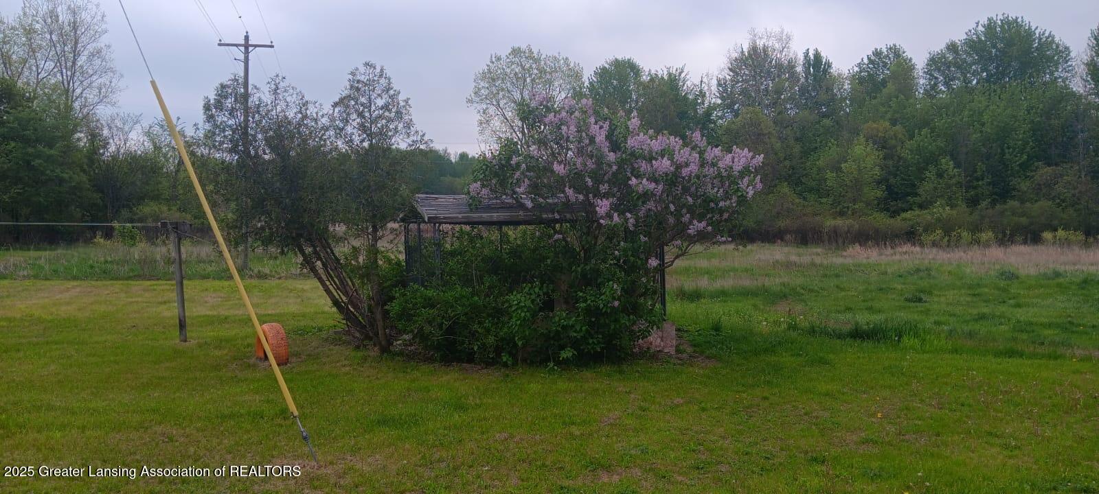 11173 Bennett Road Sumner, MI 48889 - Photo 41 of 56 f4a176e0-2f17-4849-bb7e-2f8914adb6cf