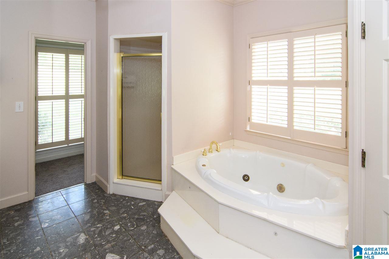 3017 North Woodridge Road Birmingham, AL 35223 - Photo 23 of 41