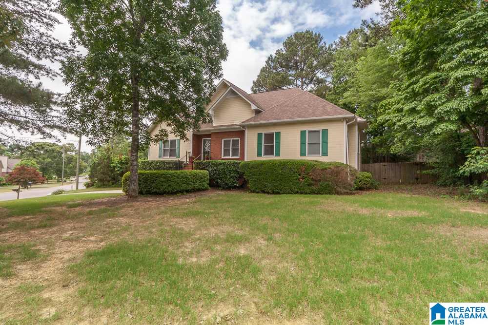 100 Kentwood Trail Alabaster, AL 35007 - Photo 1 of 43
