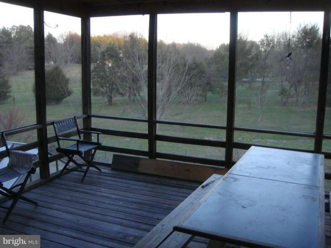 1636 Crowell Road Vienna, VA 22182 - Photo 6 of 7 Deck