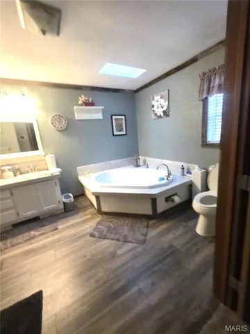 $465,000 | 6 Heron Lane, High Hill, MO 63350