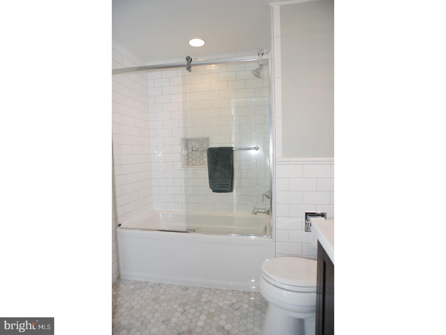 142 Rockglen Road Wynnewood, PA 19096 - Photo 15 of 24