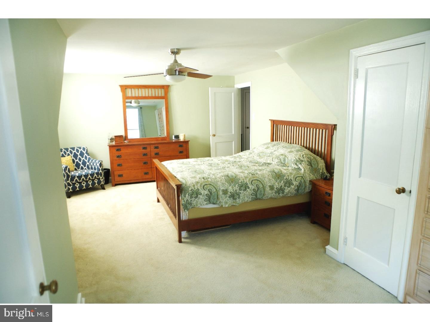 142 Rockglen Road Wynnewood, PA 19096 - Photo 18 of 24
