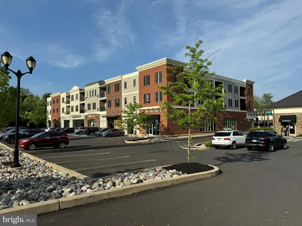$3,475 | 200 North Sycamore Street, Unit 3I, Newtown, PA 18940
