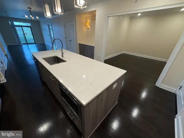 $3,475 | 200 North Sycamore Street, Unit 3I, Newtown, PA 18940