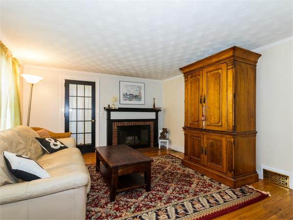 151 Beal Road Waltham, MA 02453 - Photo 5 of 16 Gallery Image 5