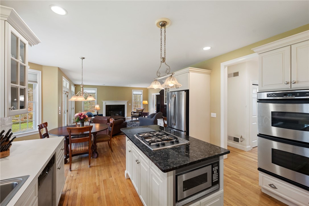 153 Sakonnet Ridge Drive Tiverton, RI 02878 - Photo 24 of 50 Gallery Image 24