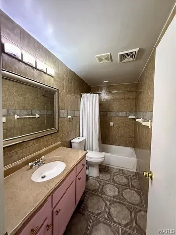 $150,000 | 9030 Villaridge Court, St. Louis, MO 63123