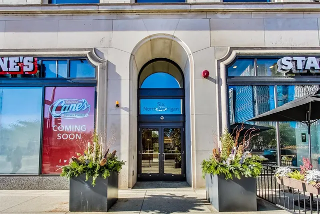 $450,000 | 6 North Michigan Avenue, Unit 801, Chicago, IL 60602