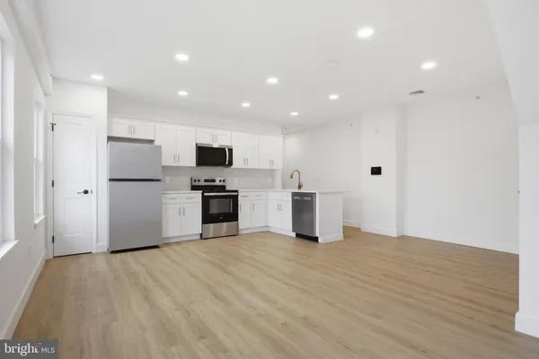 $3,050 | 100 West Front Street, Unit 2B, Media, PA 19063