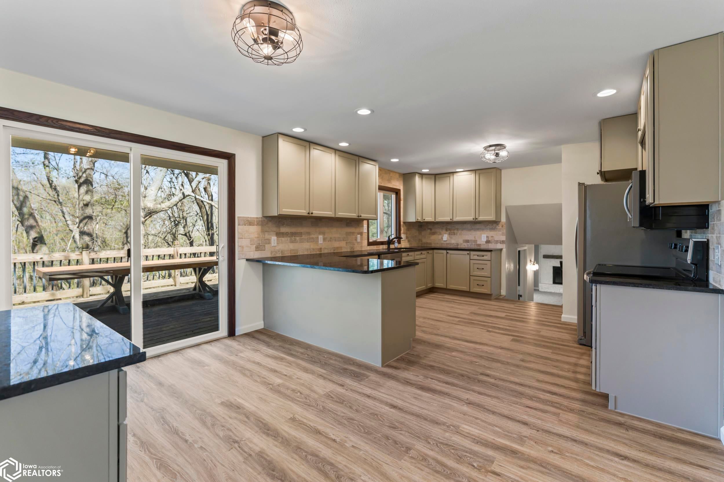 2695 Timberlane Road Webster City, IA 50595 - Photo 10 of 45 Gallery Image 10