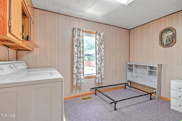 $315,700 | 289 Hilton Road, Gate City, VA 24251