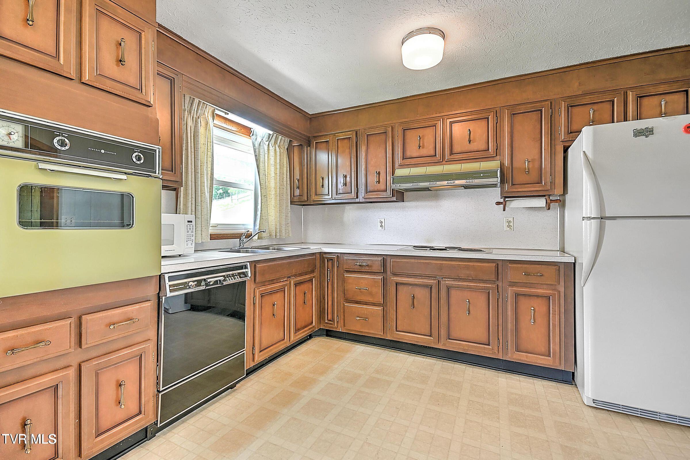 289 Hilton Road Gate City, VA 24251 - Photo 29 of 75 20250424192417887454000000-o