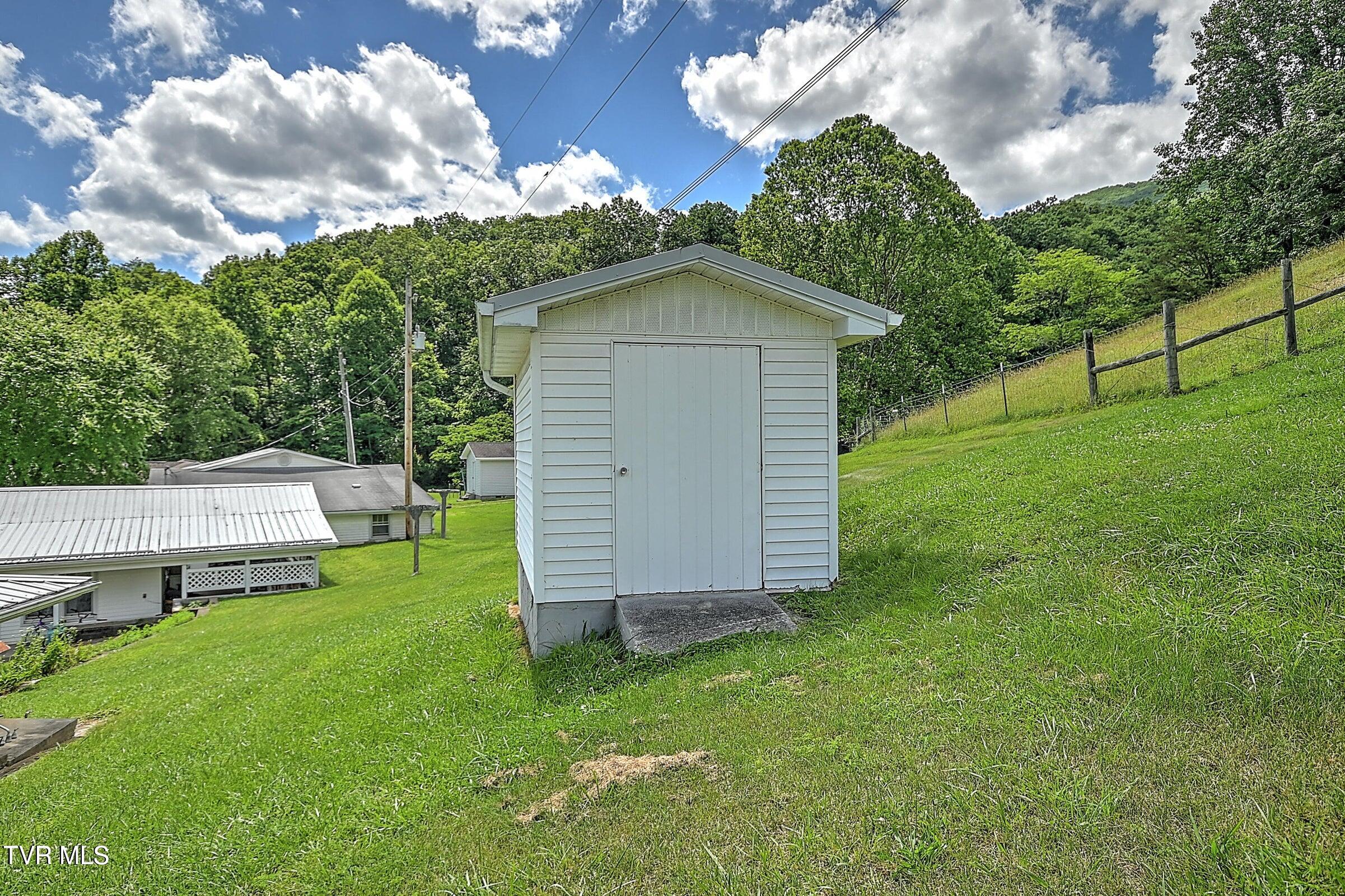 289 Hilton Road Gate City, VA 24251 - Photo 4 of 75 20250424192415532562000000-o