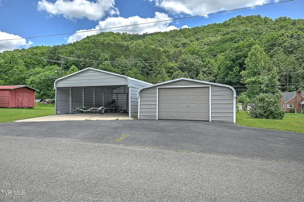 $315,700 | 289 Hilton Road, Gate City, VA 24251