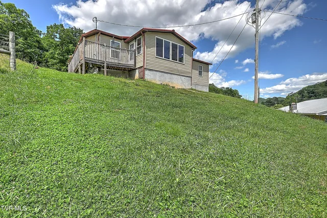 $315,700 | 289 Hilton Road, Gate City, VA 24251