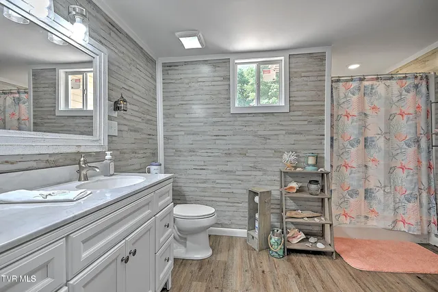 $315,700 | 289 Hilton Road, Gate City, VA 24251