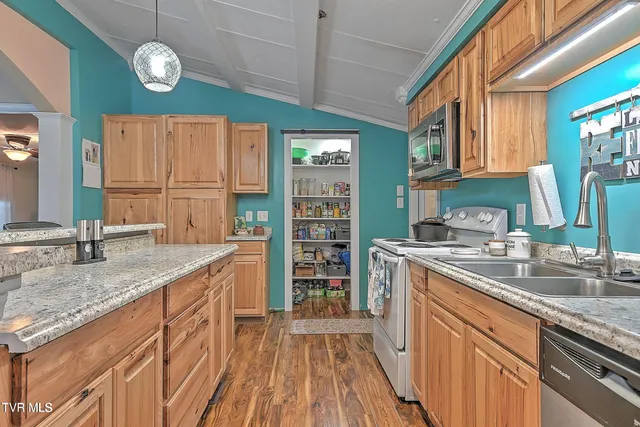 $315,700 | 289 Hilton Road, Gate City, VA 24251