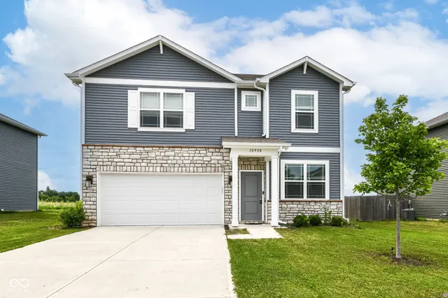 $319,900 | 10950 North Heirloom Drive, Monrovia, IN 46157