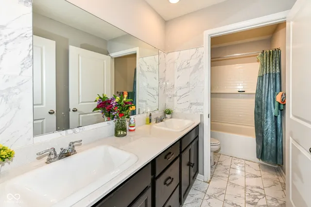 $319,900 | 10950 North Heirloom Drive, Monrovia, IN 46157