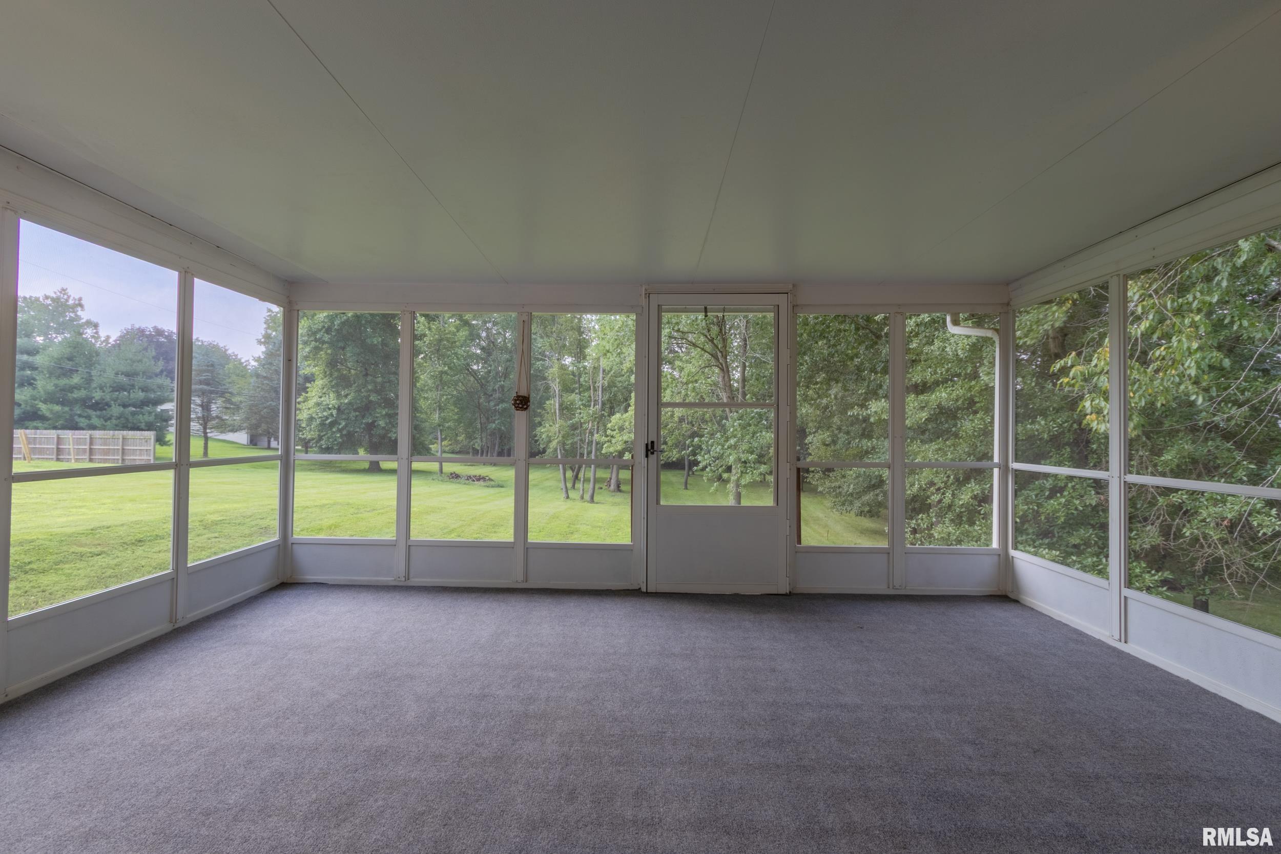 1001 Wigwam Hollow Road Macomb, IL 61455 - Photo 16 of 39