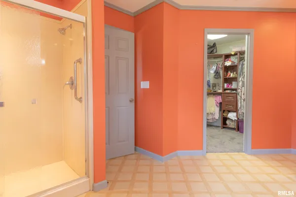 $305,000 | 1001 Wigwam Hollow Road, Macomb, IL 61455