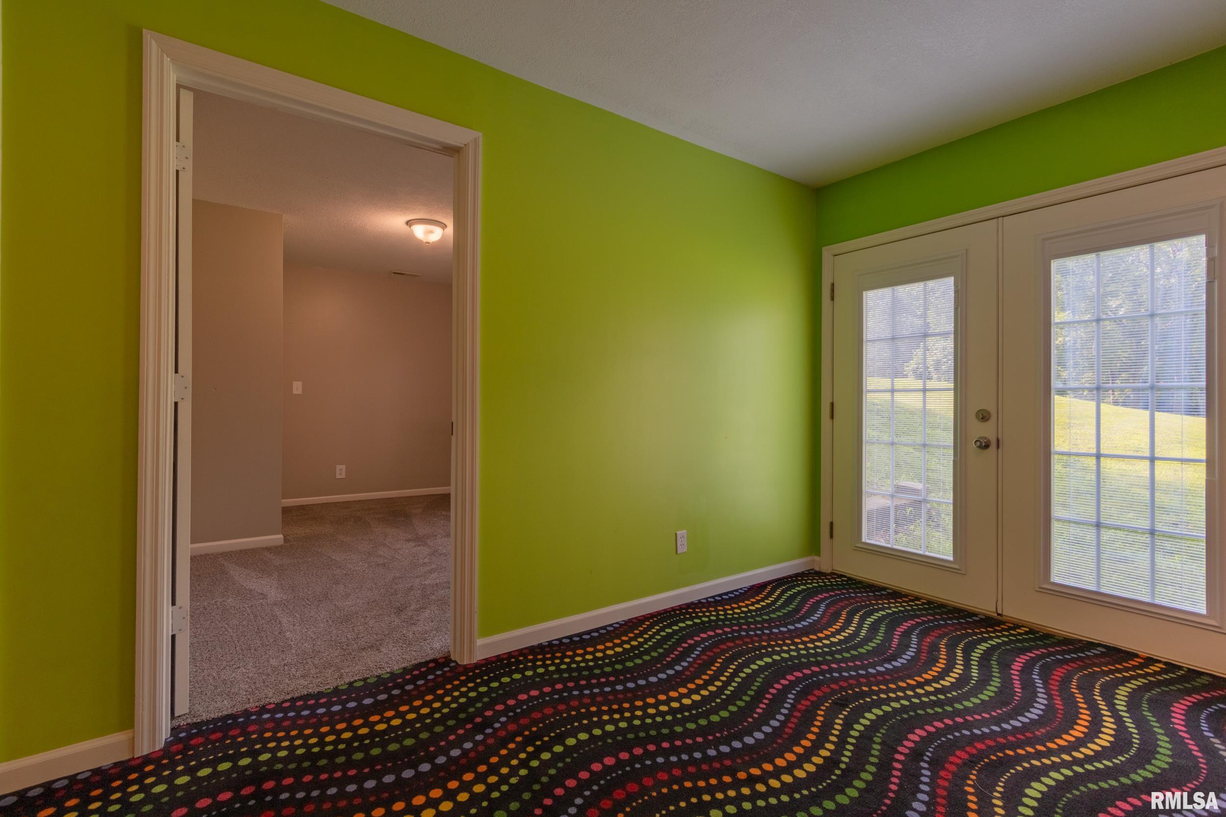 1001 Wigwam Hollow Road Macomb, IL 61455 - Photo 25 of 39