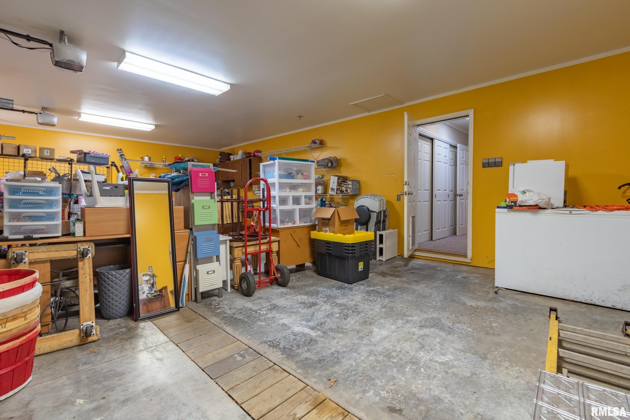 1001 Wigwam Hollow Road Macomb, IL 61455 - Photo 33 of 39