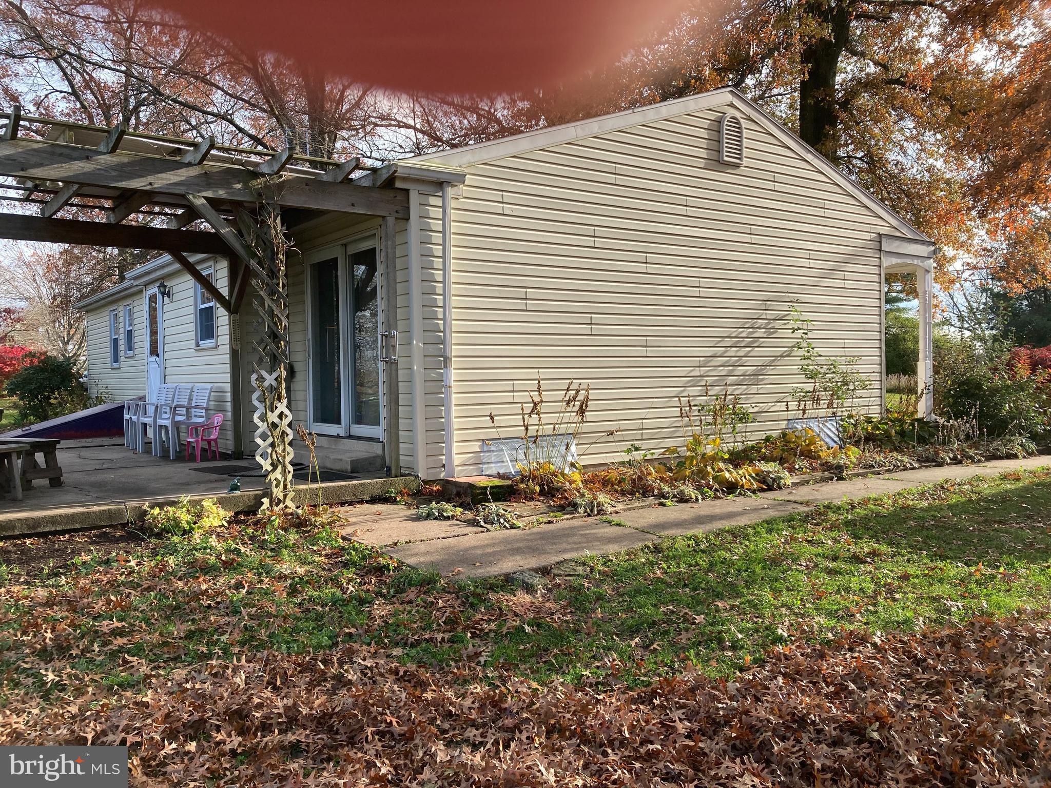 413 Ridge Road Spring City, PA 19475 - Photo 5 of 18 East Side