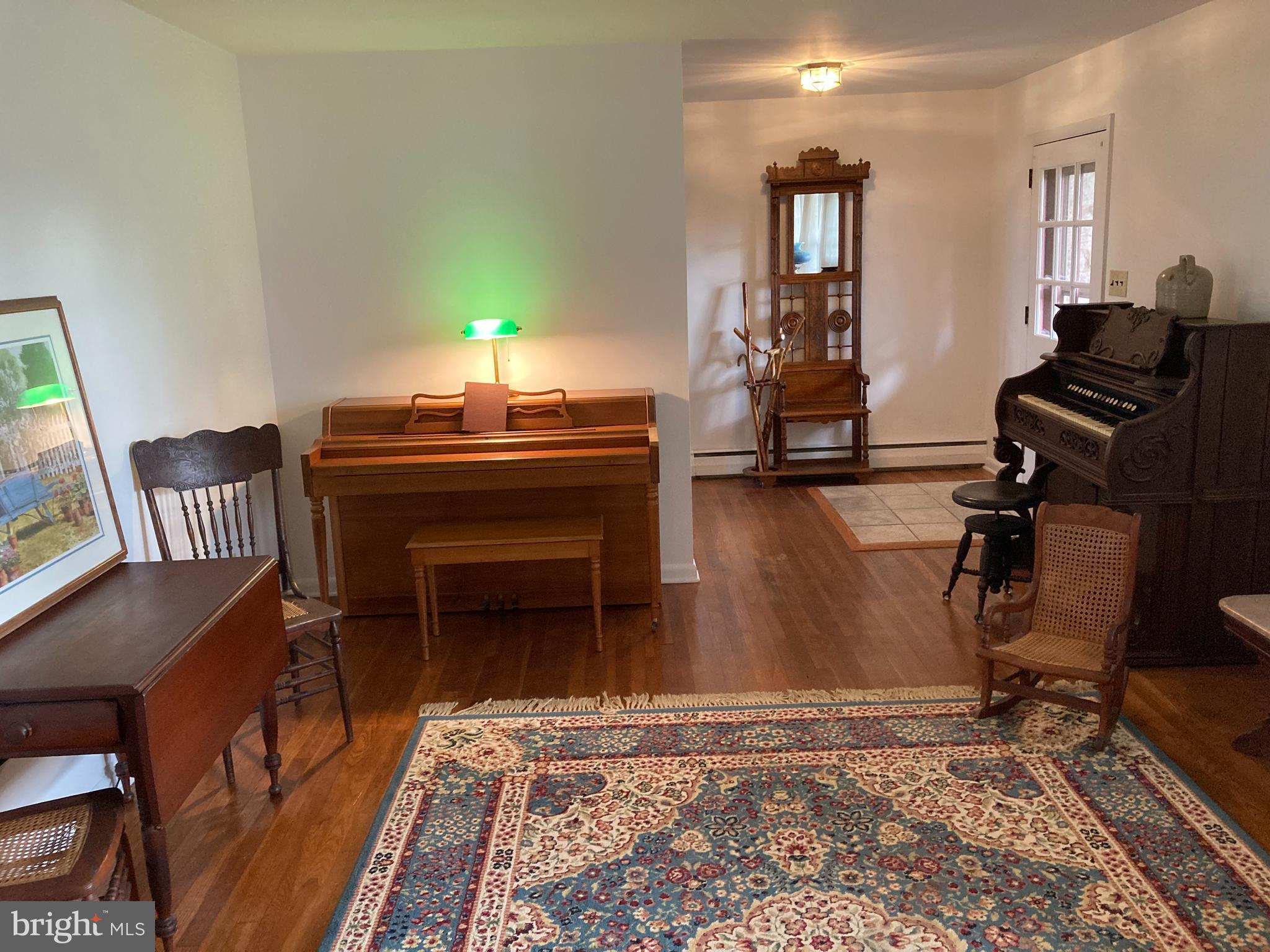 413 Ridge Road Spring City, PA 19475 - Photo 7 of 18 Living Room