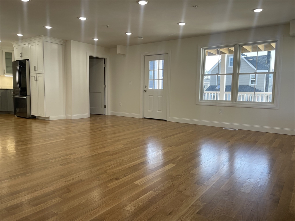 40 Everett Street, Unit 2 Everett, MA 02149 - Photo 12 of 33