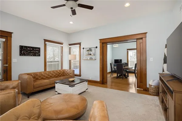 $469,000 | 200 East Berry Street, Hamilton, MO 64644
