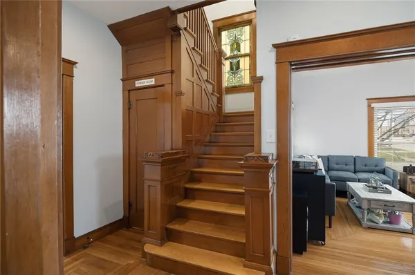 $469,000 | 200 East Berry Street, Hamilton, MO 64644