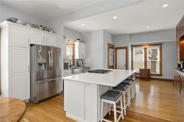 $469,000 | 200 East Berry Street, Hamilton, MO 64644