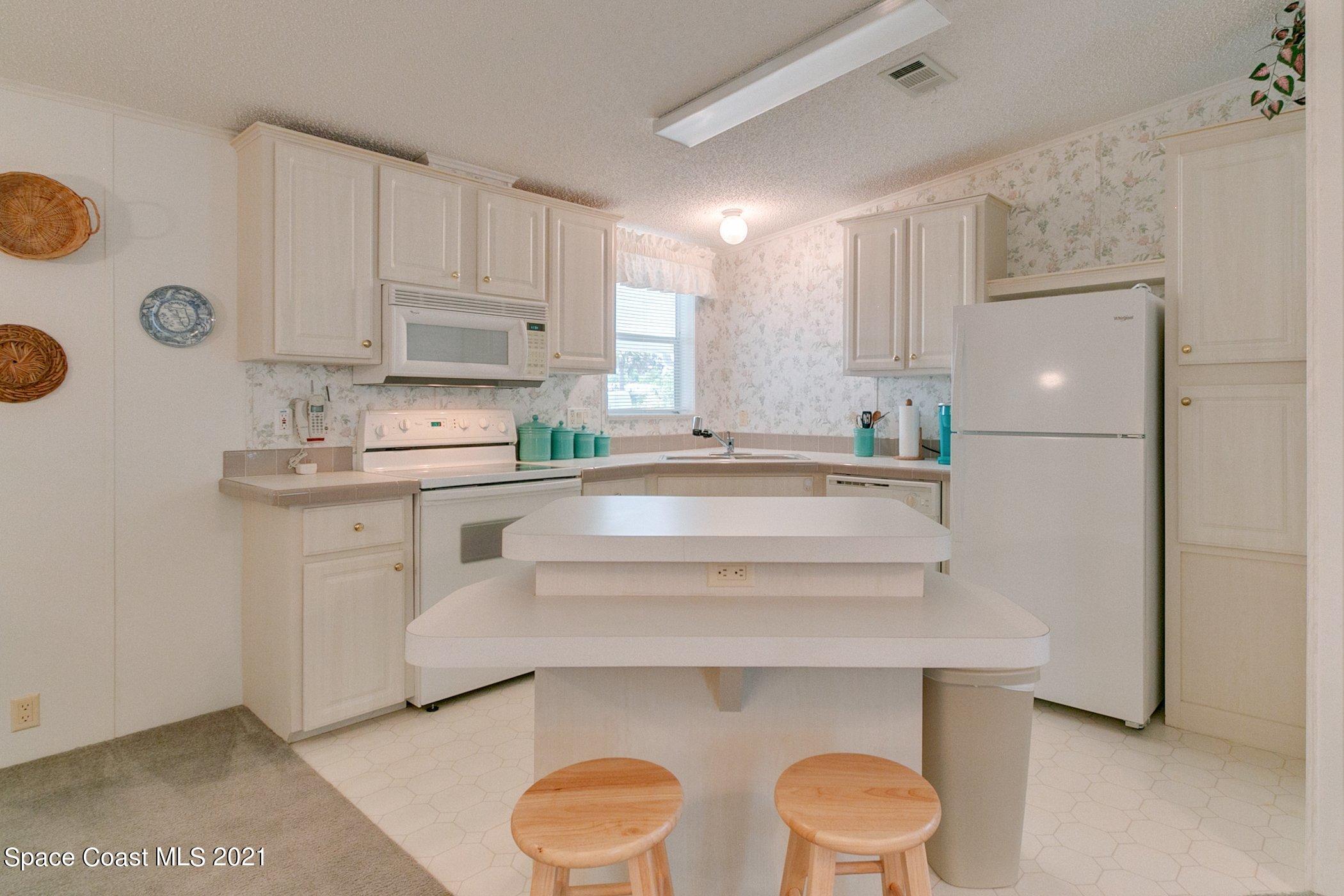7565 Blackhawk Road Sebastian, FL 32976 - Photo 14 of 34 7565-Blackhawk-1343.jpg-SMALL