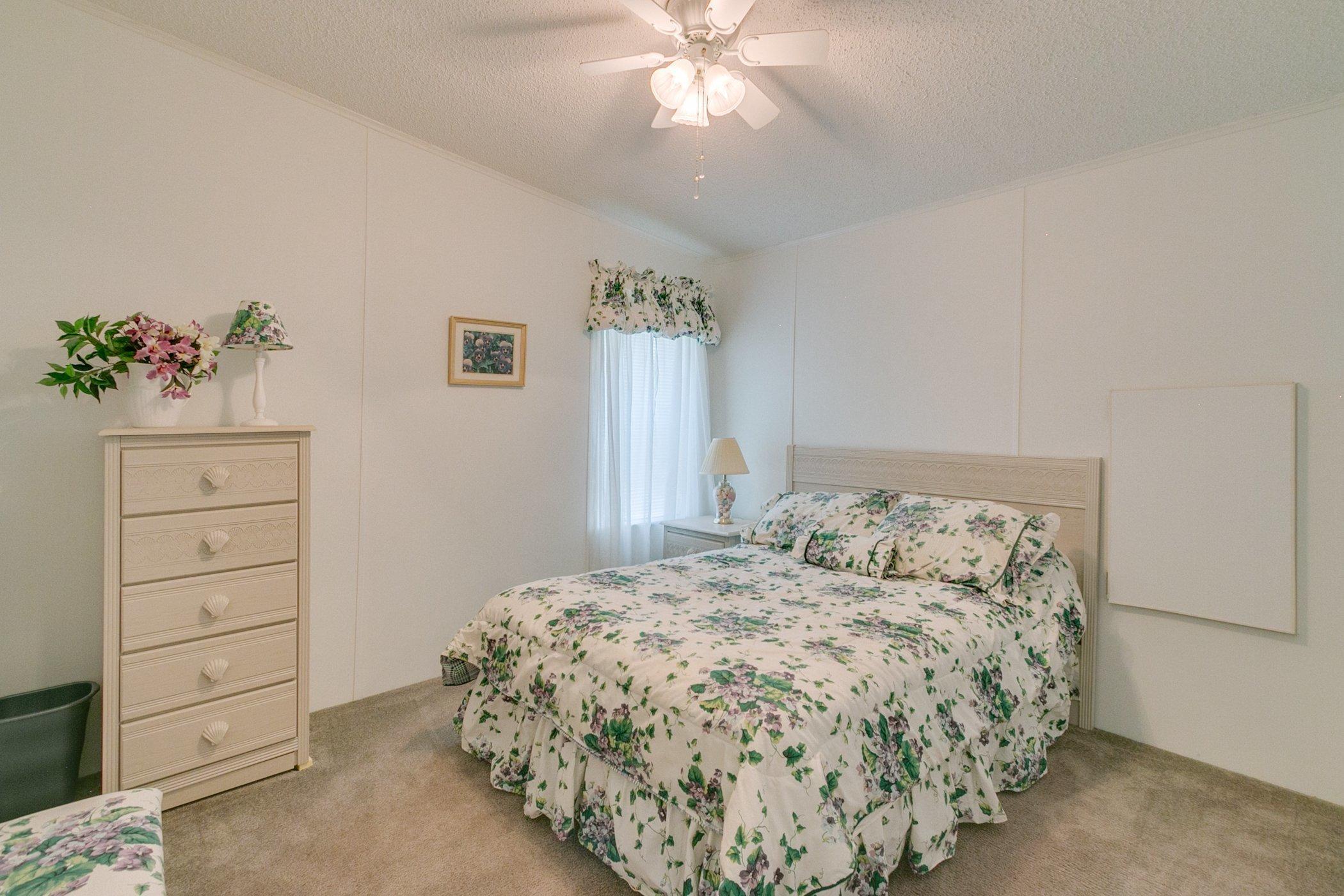7565 Blackhawk Road Sebastian, FL 32976 - Photo 22 of 34 7565-Blackhawk-1399.jpg-SMALL