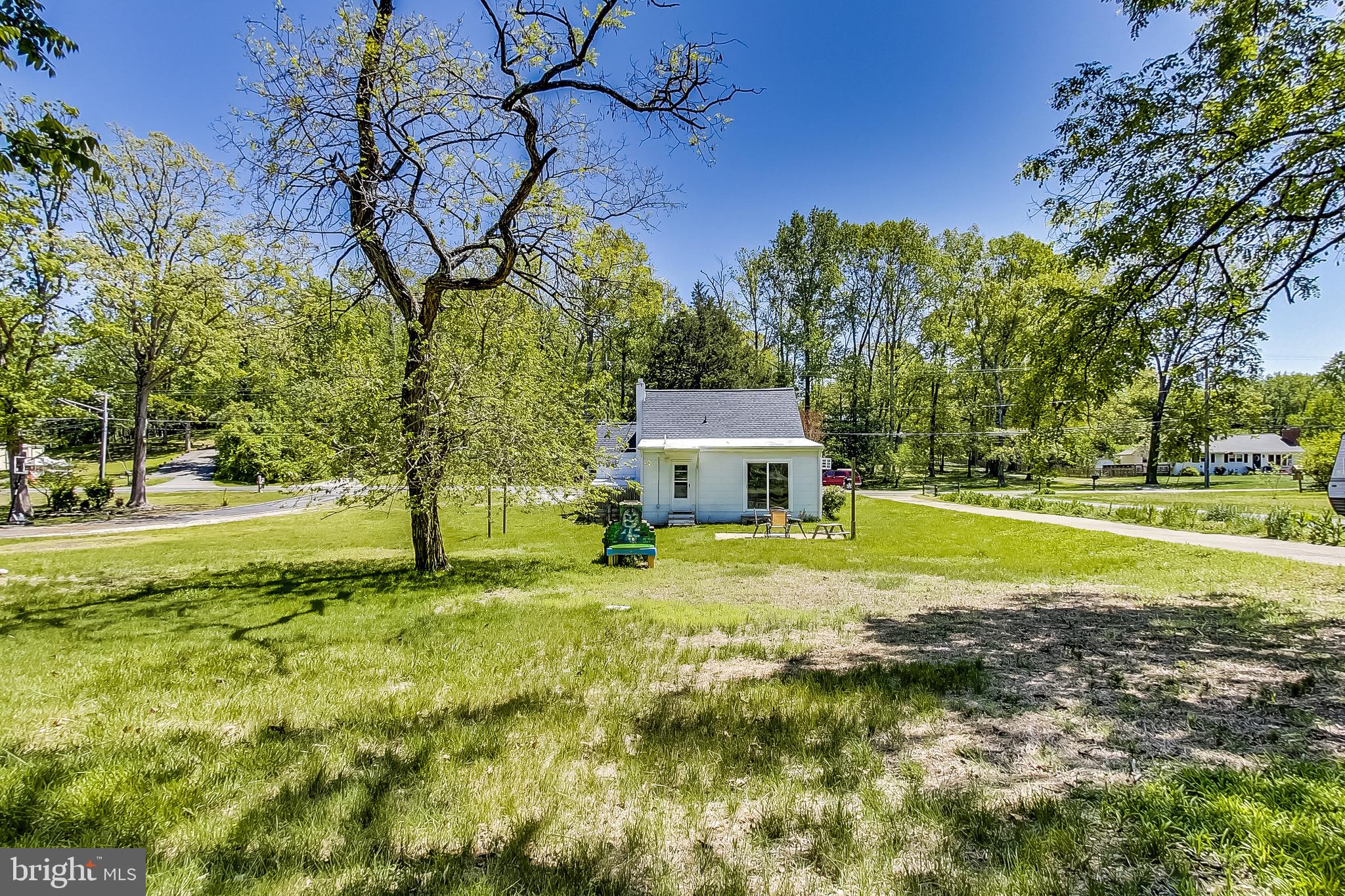 970 Shore Acres Road Arnold, MD 21012 - Photo 41 of 47 Lots of Space!