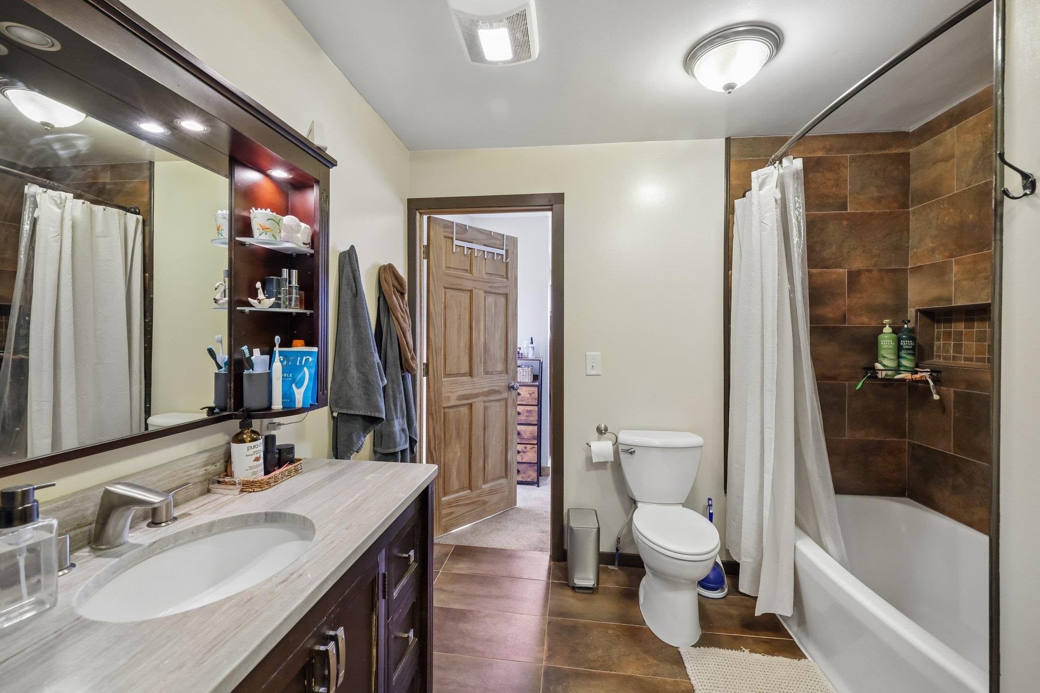 1027 Farnham Street Columbus, WI 53925 - Photo 19 of 39
