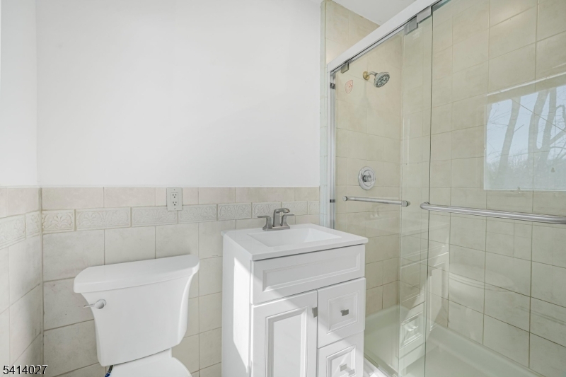 15 Glen Road Parsippany, NJ 07054 - Photo 19 of 33
