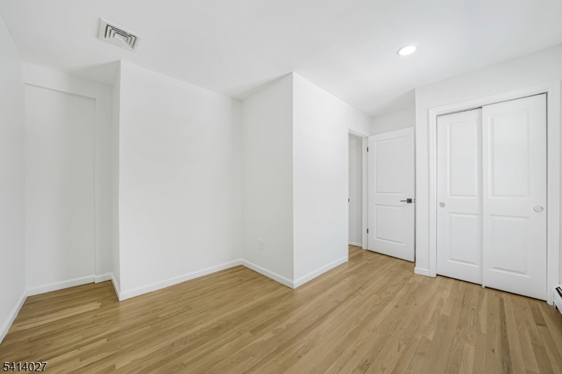 15 Glen Road Parsippany, NJ 07054 - Photo 24 of 33