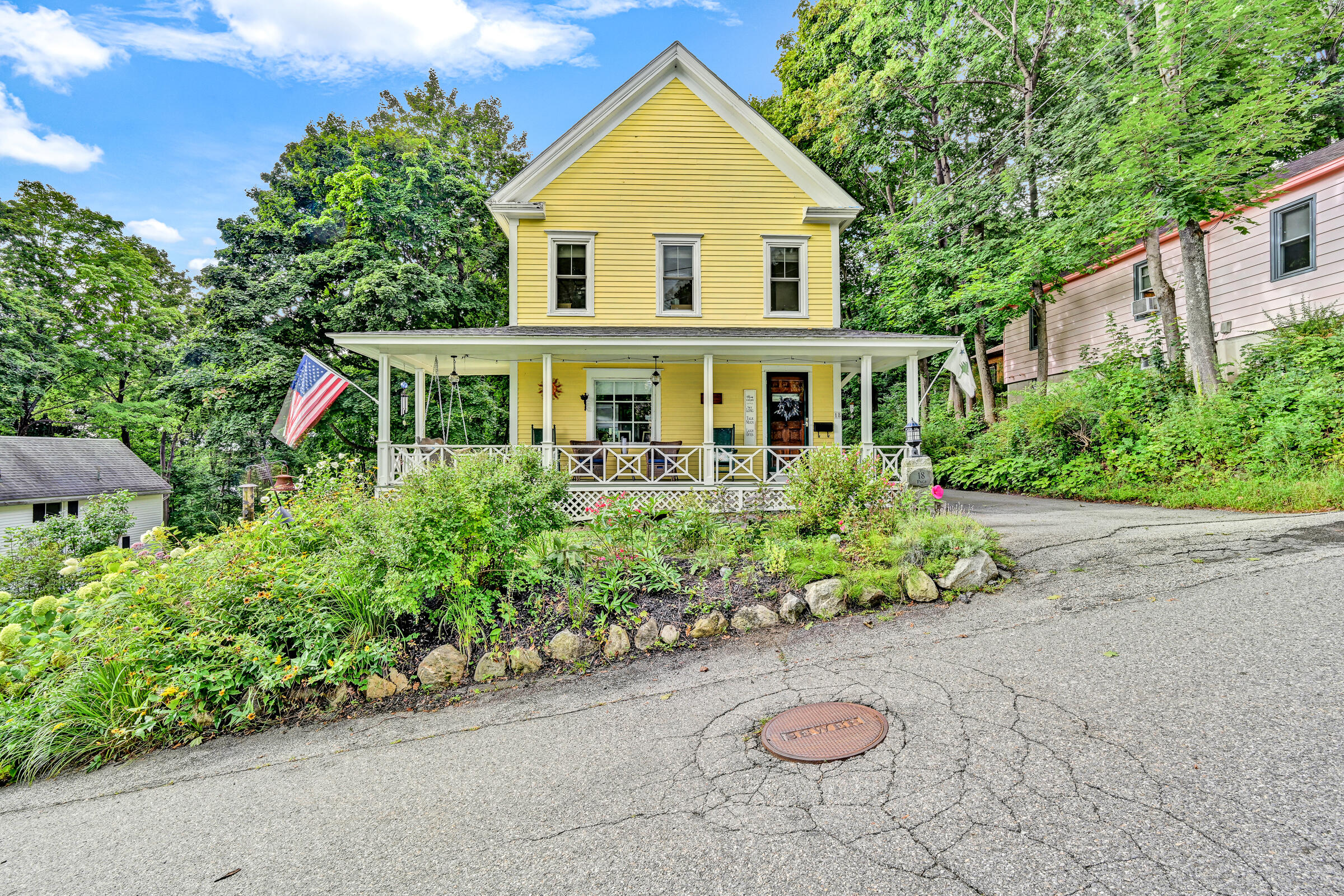 18 Page Street Hallowell, ME 04347 - Photo 4 of 38 109677gr-101