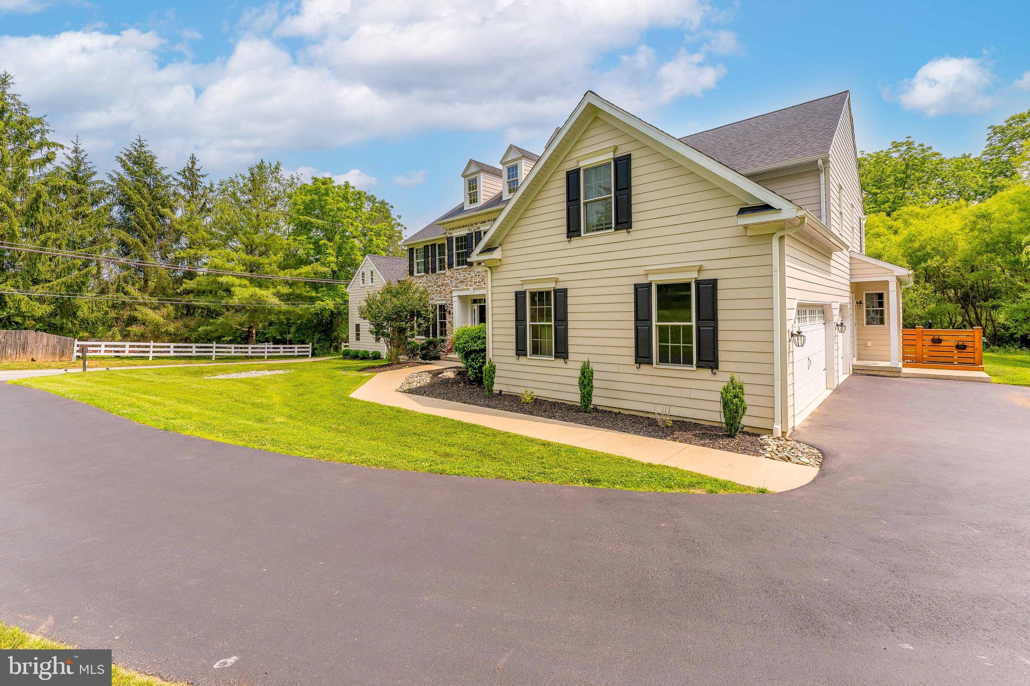 975 South Waterloo Road Devon, PA 19333 - Photo 3 of 70